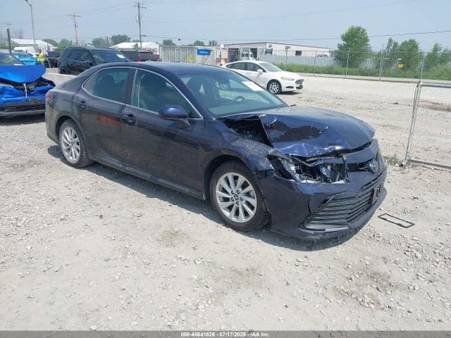 2022 TOYOTA CAMRY LE - 1