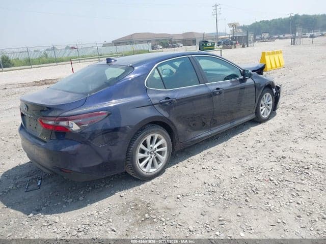 2022 TOYOTA CAMRY LE 4
