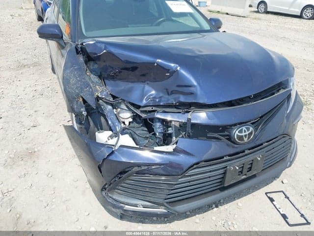 2022 TOYOTA CAMRY LE 6