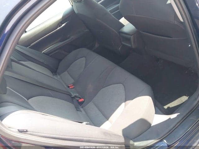 2022 TOYOTA CAMRY LE 8