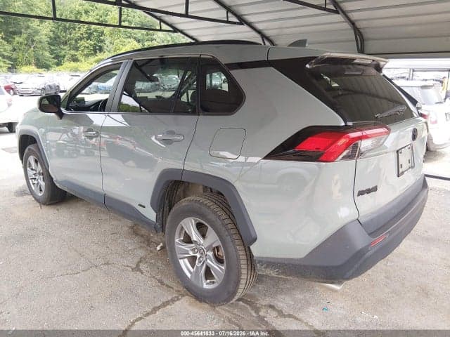 2022 TOYOTA RAV4 HYBRID XLE 3