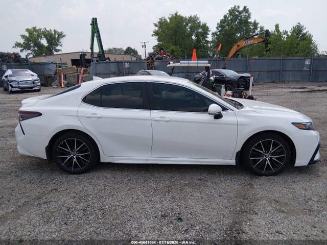 2022 TOYOTA CAMRY SE AWD 13