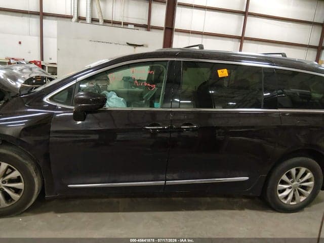2018 CHRYSLER PACIFICA TOURING L 13