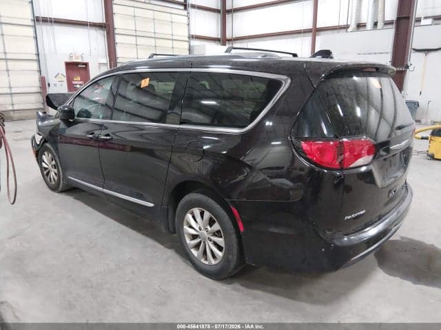 2018 CHRYSLER PACIFICA TOURING L 3