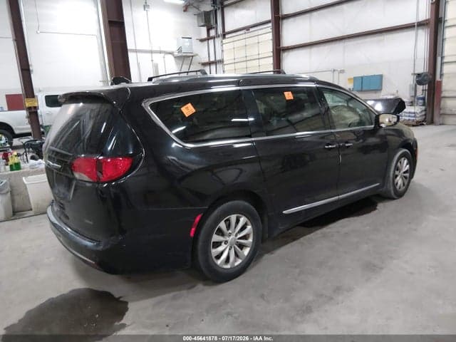 2018 CHRYSLER PACIFICA TOURING L 4