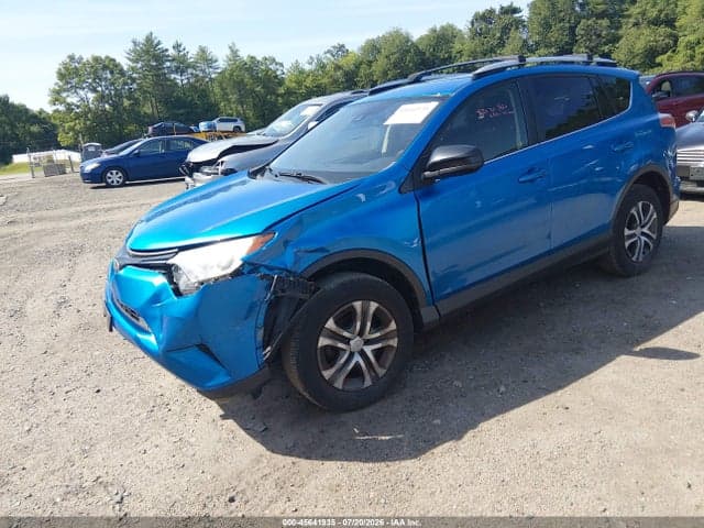 2018 TOYOTA RAV4 LE 2