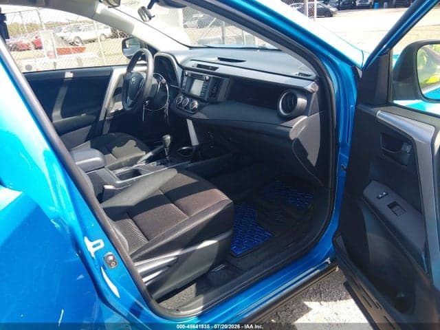 2018 TOYOTA RAV4 LE 5