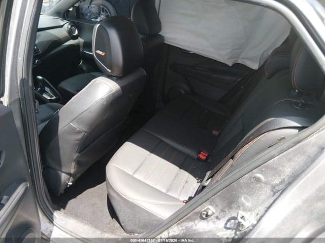 2019 NISSAN KICKS SR 8