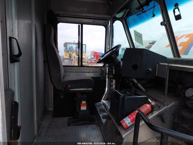 2021 FORD F-59 COMMERCIAL STRIPPED 5
