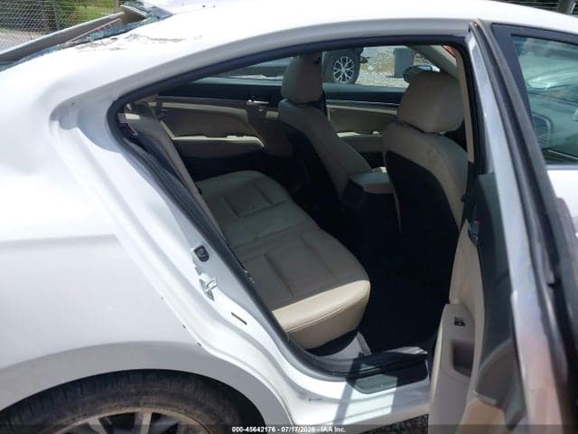 2020 HYUNDAI ELANTRA LIMITED 8