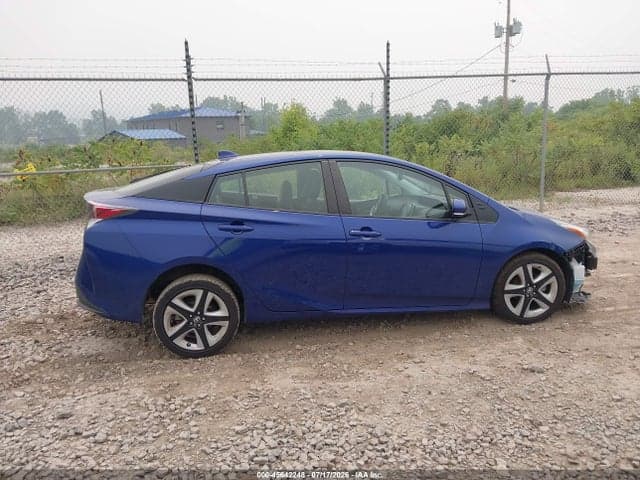 2018 TOYOTA PRIUS FOUR TOURING 14