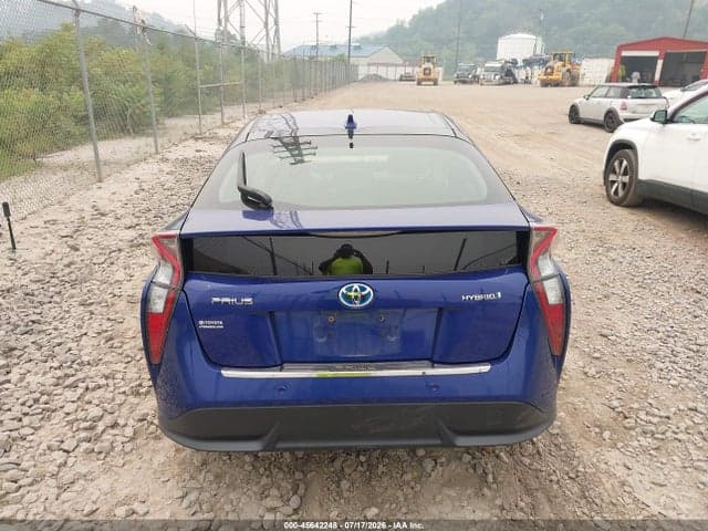 2018 TOYOTA PRIUS FOUR TOURING 17