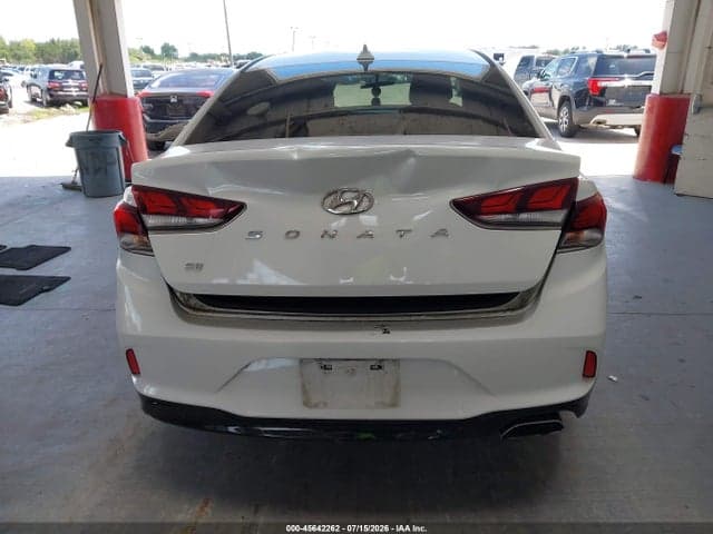 2018 HYUNDAI SONATA SE 17