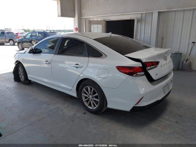 2018 HYUNDAI SONATA SE 3