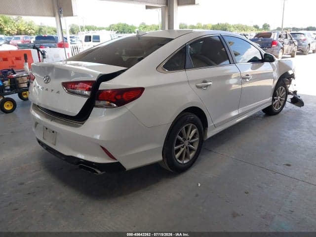 2018 HYUNDAI SONATA SE 4