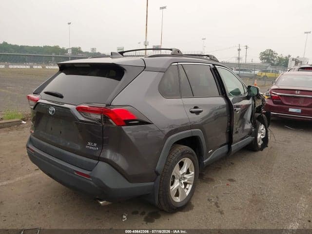 2021 TOYOTA RAV4 HYBRID XLE 4