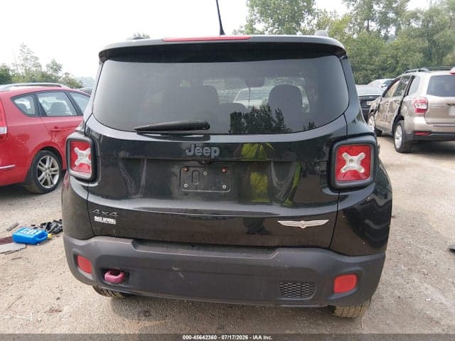 2017 JEEP RENEGADE TRAILHAWK 16