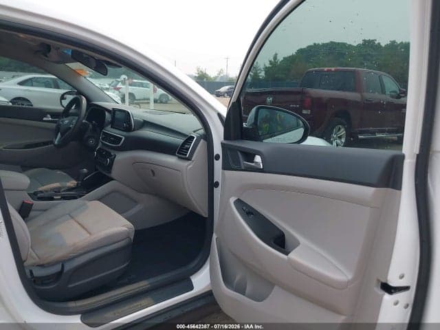 2019 HYUNDAI TUCSON SE 5