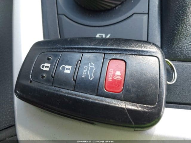 2021 TOYOTA RAV4 HYBRID XLE 11