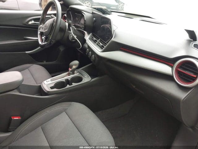 2024 CHEVROLET TRAX FWD 1RS 5