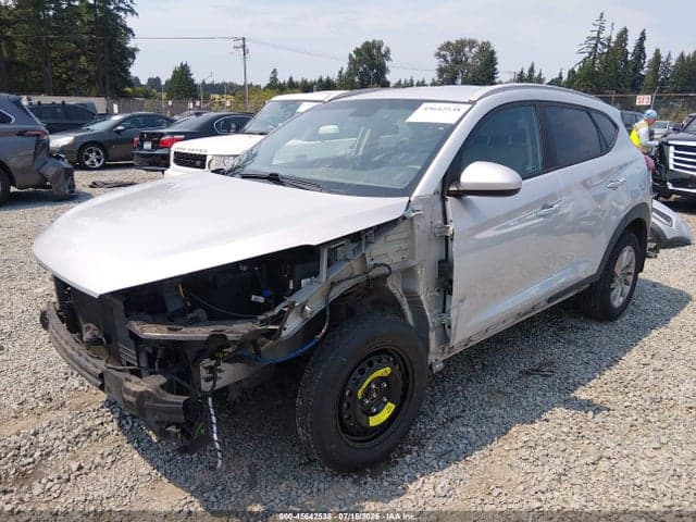 2017 HYUNDAI TUCSON SE 2