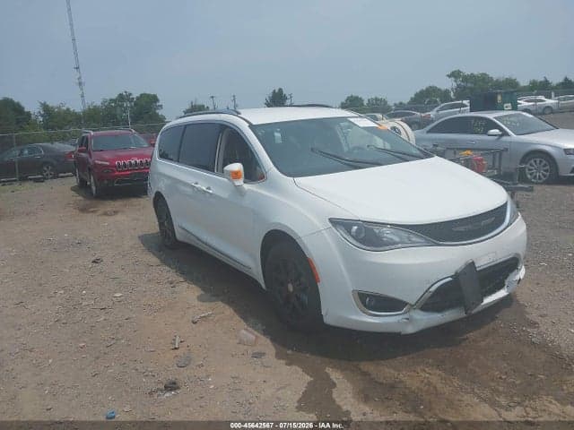 2020 CHRYSLER PACIFICA TOURING L - 1