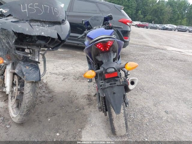 2024 YAMAHA YZFR3 A 6