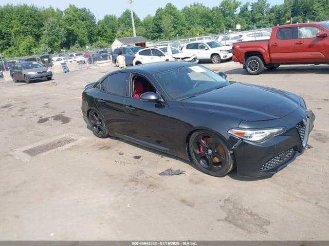 2017 ALFA ROMEO GIULIA RWD - 1