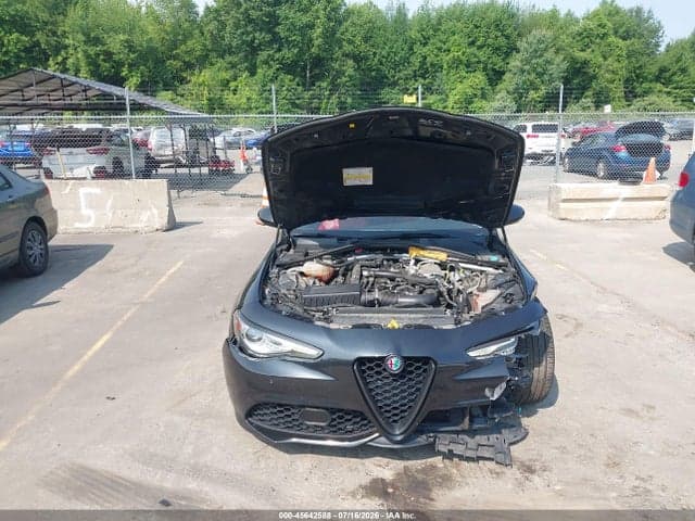 2017 ALFA ROMEO GIULIA RWD 10