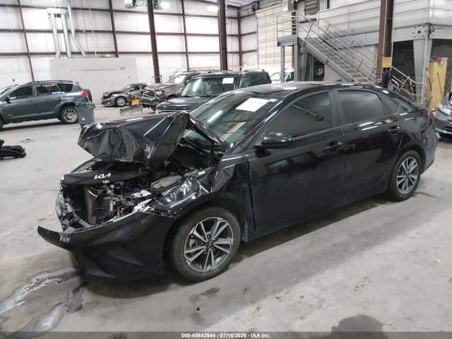 2023 KIA FORTE LXS 2