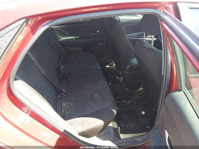 2025 HYUNDAI ELANTRA SE 8