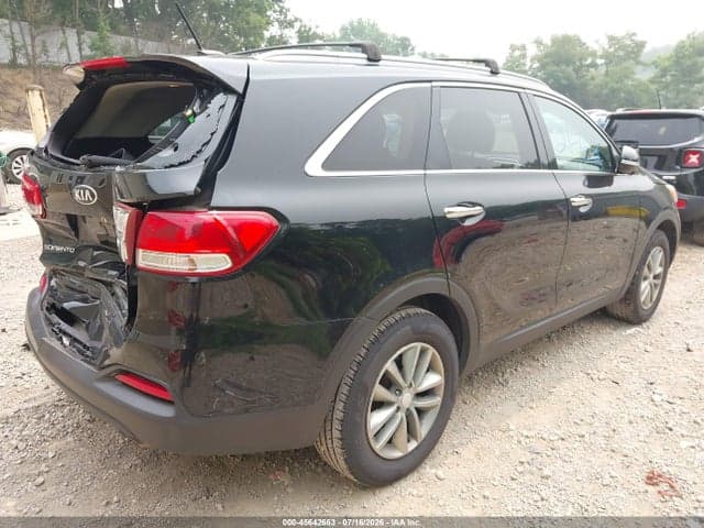 2017 KIA SORENTO 2.4L LX 4