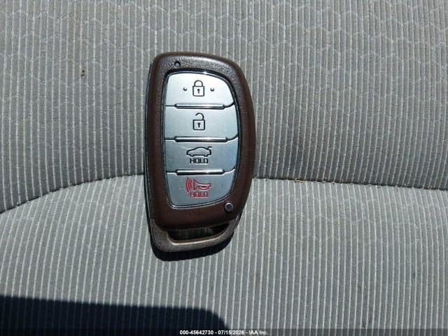 2017 HYUNDAI ELANTRA SE 11