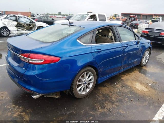 2017 FORD FUSION SE 4