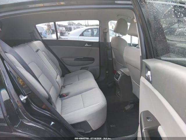 2017 KIA SPORTAGE LX 8