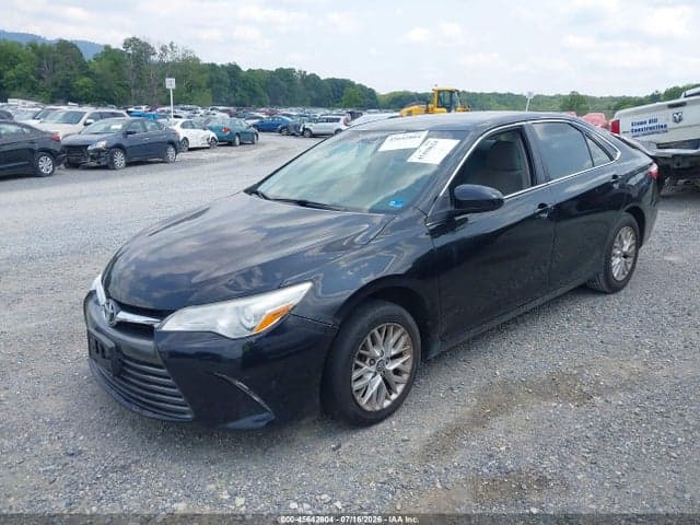 2017 TOYOTA CAMRY LE 2