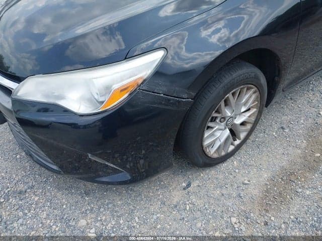 2017 TOYOTA CAMRY LE 6