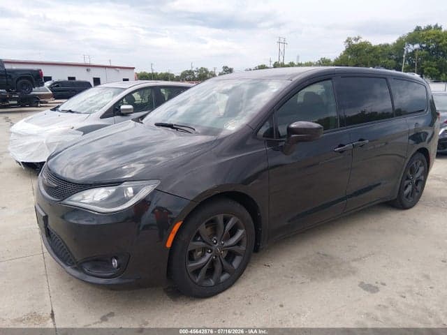2020 CHRYSLER PACIFICA TOURING 2