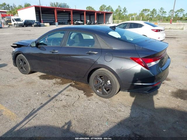 2021 HYUNDAI ELANTRA SEL 3