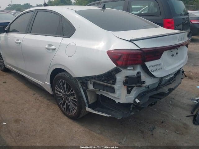2024 KIA FORTE GT-LINE 3