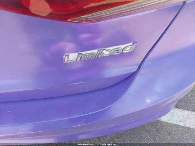 2017 HYUNDAI ELANTRA LIMITED 3