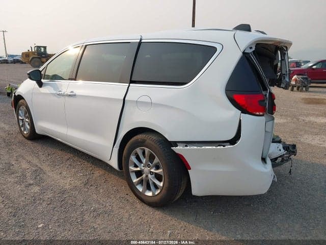 2026 CHRYSLER PACIFICA LIMITED 3