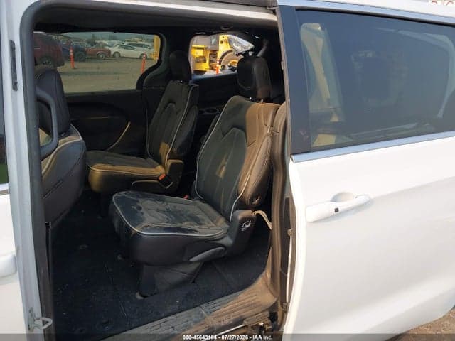 2026 CHRYSLER PACIFICA LIMITED 8