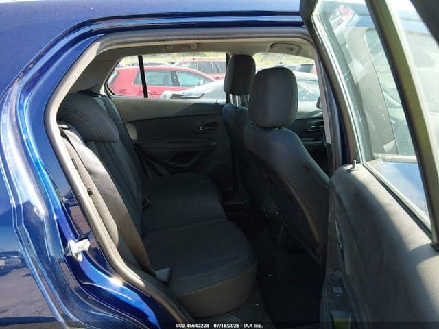 2017 CHEVROLET TRAX LS 8