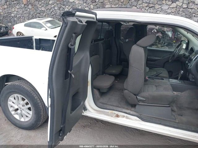 2018 NISSAN FRONTIER SV-I4 8