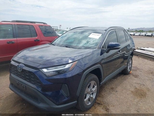 2022 TOYOTA RAV4 HYBRID XLE 2