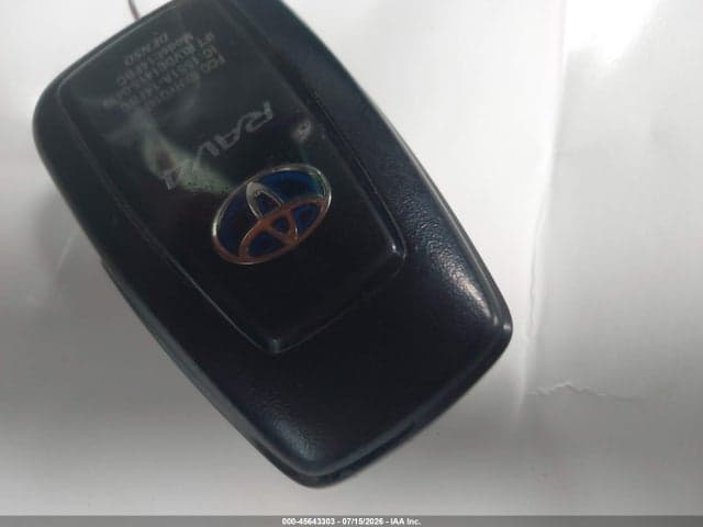 2022 TOYOTA RAV4 HYBRID XLE 11