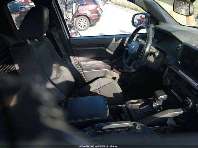2024 TOYOTA TACOMA SR 5