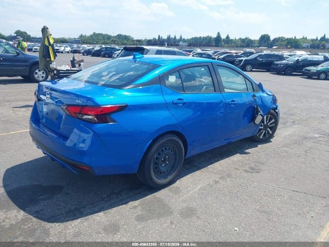 2021 NISSAN VERSA SV XTRONIC CVT 4