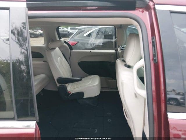 2019 CHRYSLER PACIFICA TOURING PLUS 8